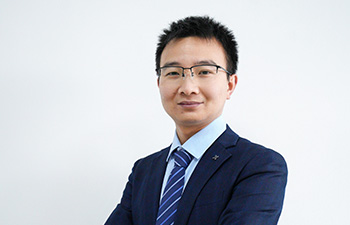 何盼