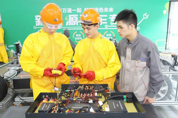 我工作的时候更帅