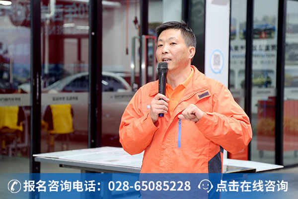 车靓专家-技术总监：张明富
