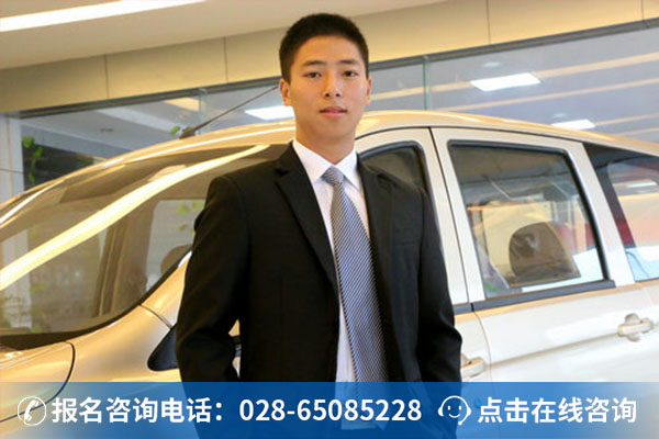 工作中的刘源